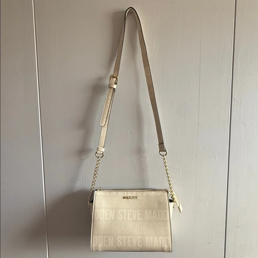 Cream Steve Madden Cross Body Bag with Gold Hardware